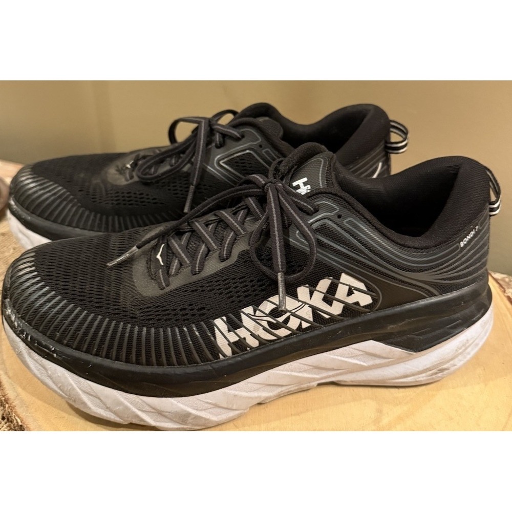 HOKA Bondi 7 Athletic Sneaker Shoes Mens Size 9 Black Mesh Lace Up 1110518 BWHT